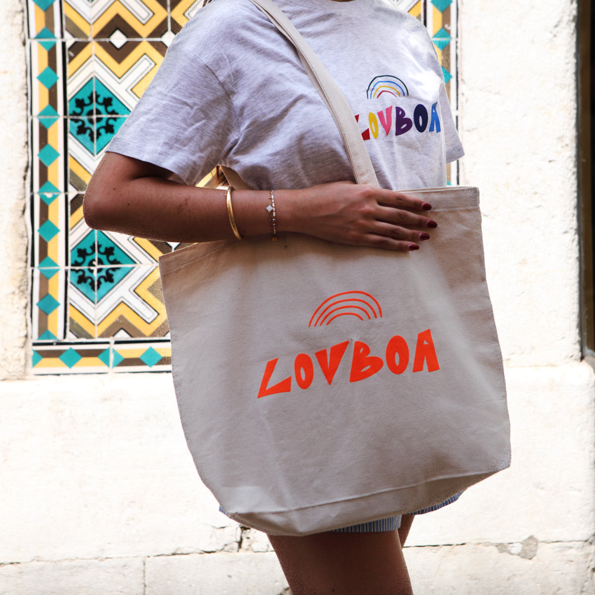 "LovBoa" Tote Bag